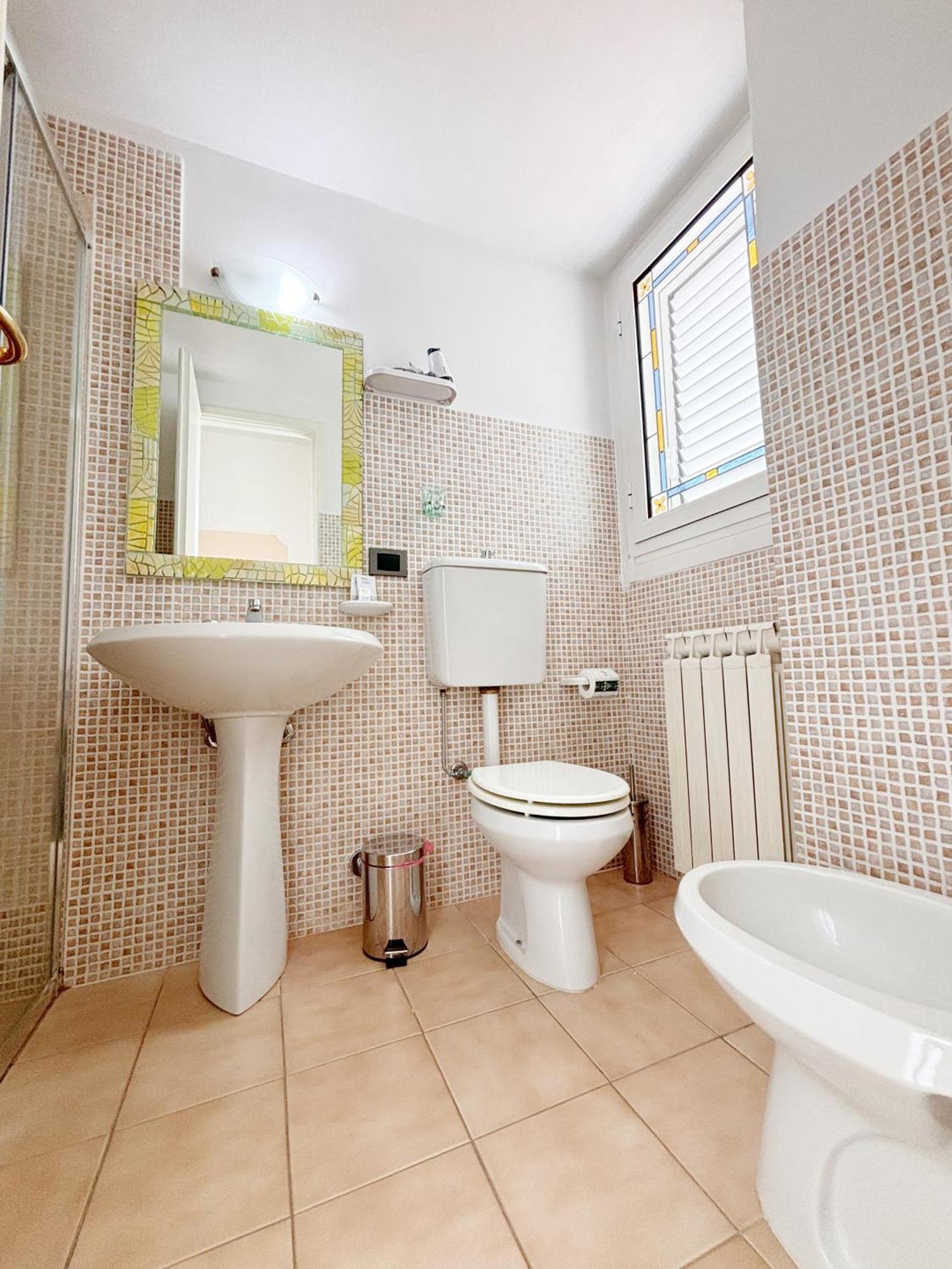 A Casa Di Mario E Nene Bed & Breakfast Viareggio Exterior photo