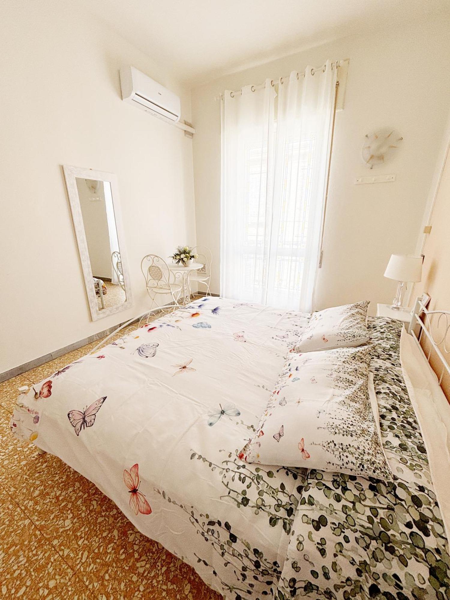 A Casa Di Mario E Nene Bed & Breakfast Viareggio Exterior photo