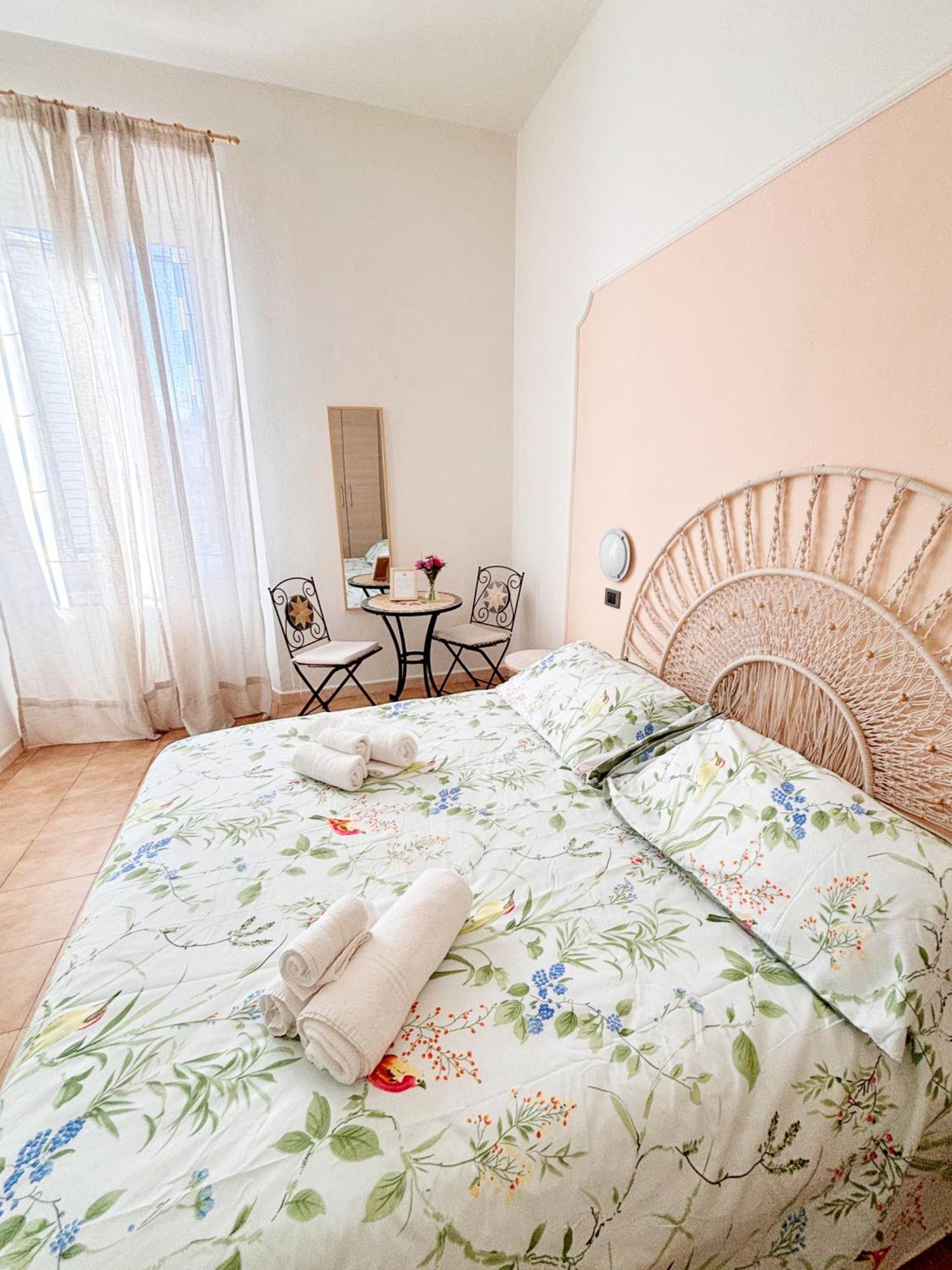 A Casa Di Mario E Nene Bed & Breakfast Viareggio Exterior photo